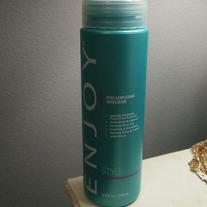 Enjoy Volumizing Mousse